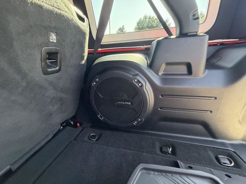 Used 2022 Jeep Wrangler Unlimited Sahara AWD/4WD image 33