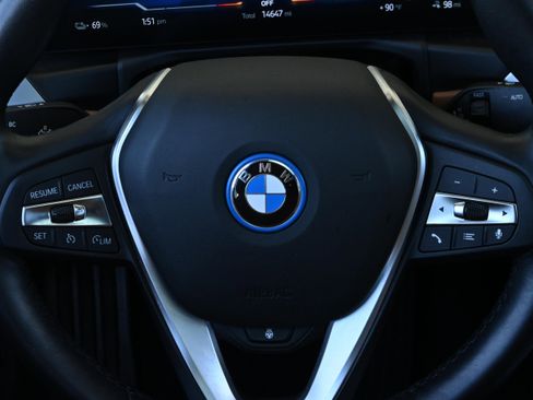 Certified 2023 BMW i4 eDrive35 w/ Premium Package RWD image 27