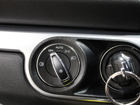 Used 2019 Porsche 718 Cayman image 24