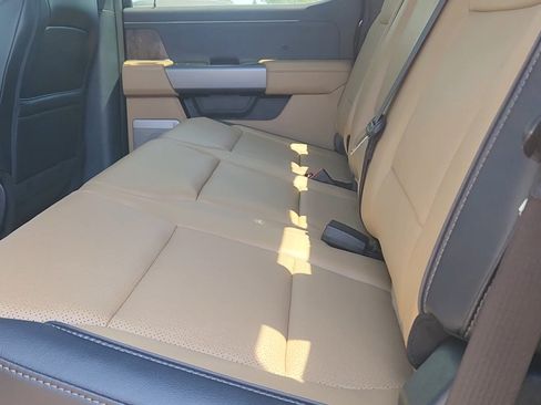 New 2025 Ford F350 Lariat w/ Black Appearance Package image 20