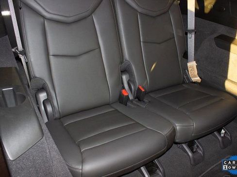 Certified 2025 Cadillac XT6 Premium Luxury image 13