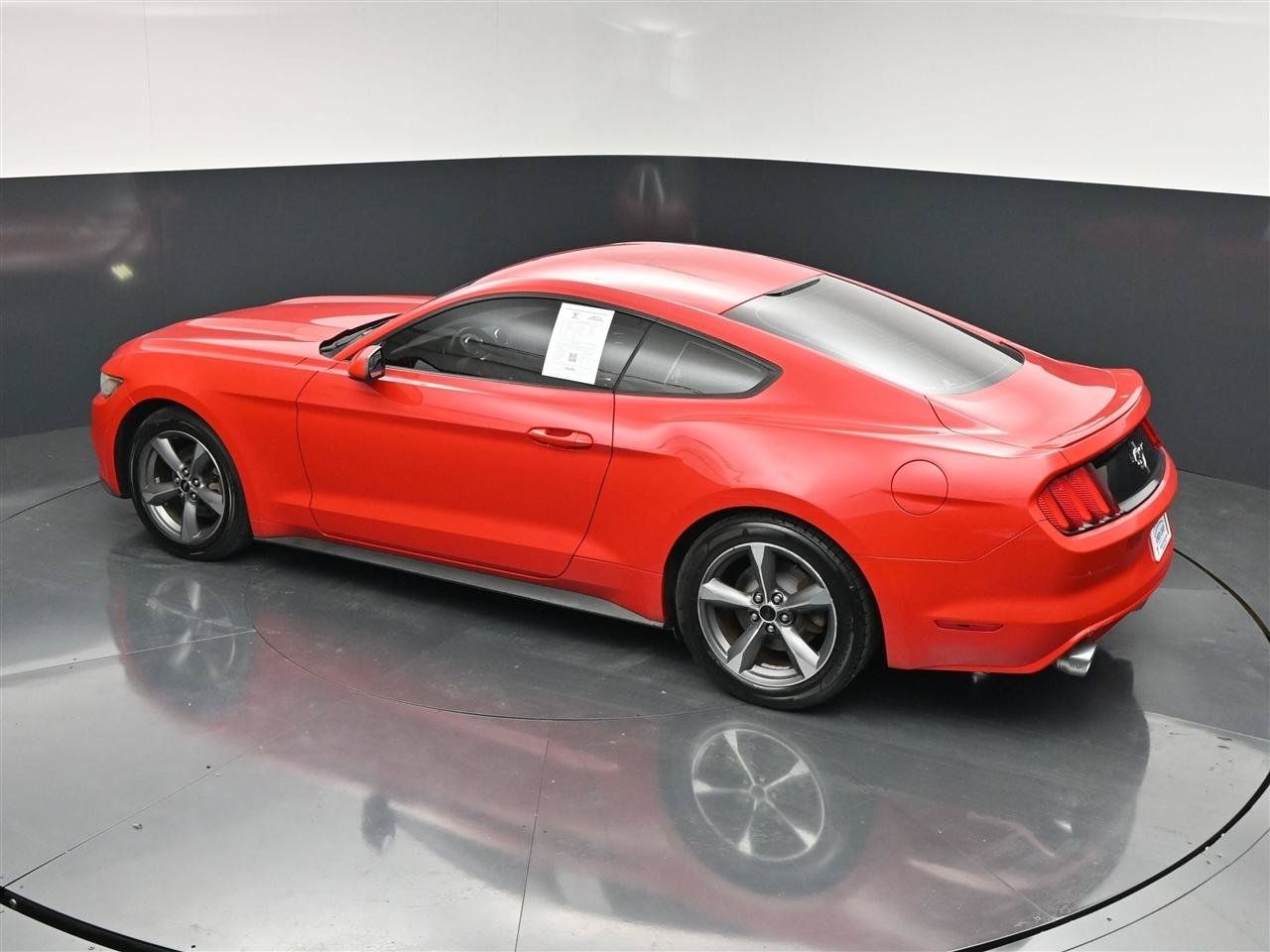 Used 2015 Ford Mustang Coupe w/ Equipment Group 051A RWD image 25