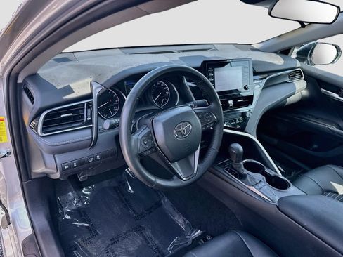Used 2024 Toyota Camry SE FWD image 9