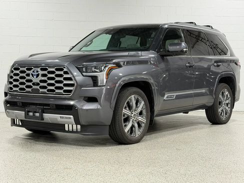 Used 2023 Toyota Sequoia Capstone AWD/4WD image 2