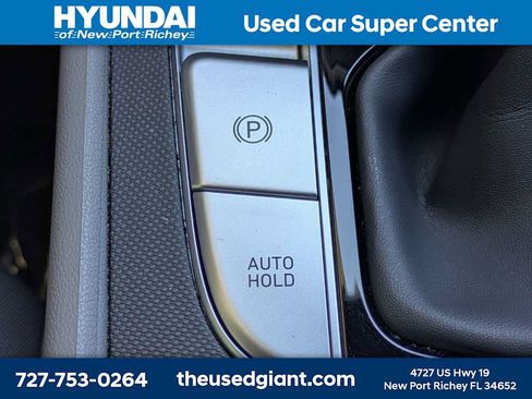 Certified 2025 Hyundai Elantra SEL FWD image 26