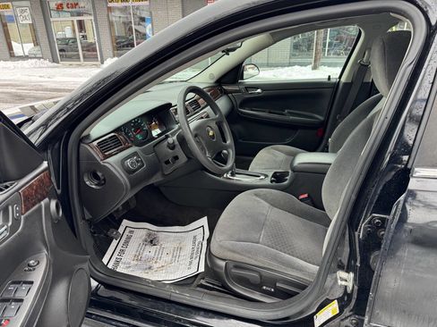 Used 2016 Chevrolet Impala LT image 7