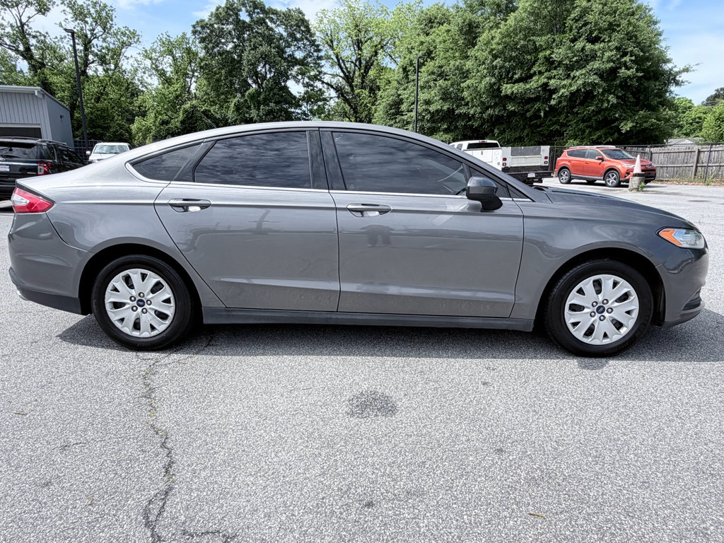 Used 2014 Ford Fusion S FWD image 4