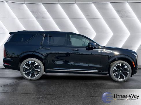 New 2026 Cadillac Escalade IQL Sport 2 AWD/4WD image 6