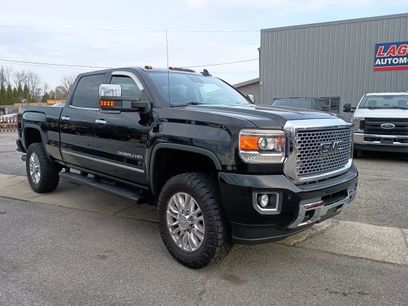 Used 2016 GMC Sierra 2500 Denali w/ Duramax Plus Package