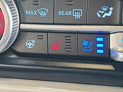 Used 2024 Ford Expedition Limited RWD image 37