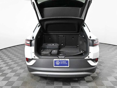 Certified 2021 Volkswagen ID.4 Pro S w/ Gradient Package RWD image 9