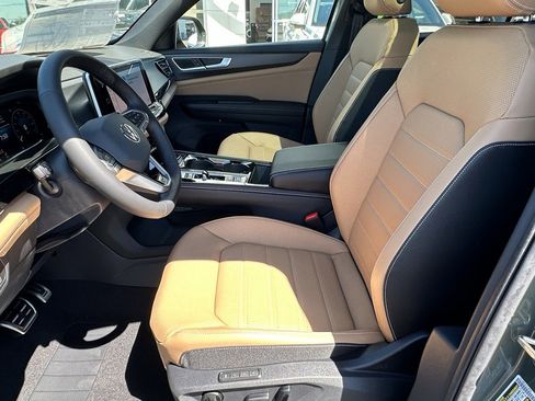 New 2026 Volkswagen Atlas Cross Sport SEL R-Line AWD/4WD image 16