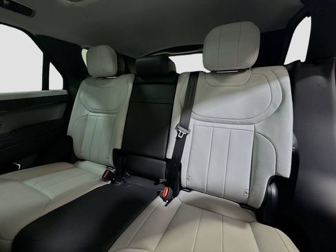 Used 2024 Land Rover Range Rover Sport Dynamic SE AWD/4WD image 13