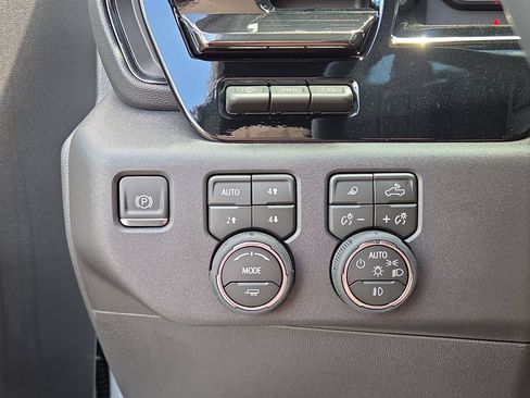 New 2026 Chevrolet Silverado 1500 ZR2 w/ LPO, Dark Essentials Package AWD/4WD image 30