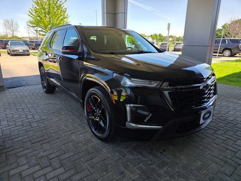 Used 2023 Chevrolet Traverse Premier w/ Redline Edition AWD/4WD image 5