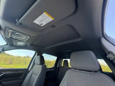 Used 2024 Chevrolet Silverado 1500 LT RWD image 28