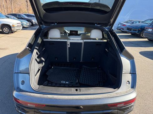 Used 2025 Audi Q5 Prestige w/ Prestige Package image 15