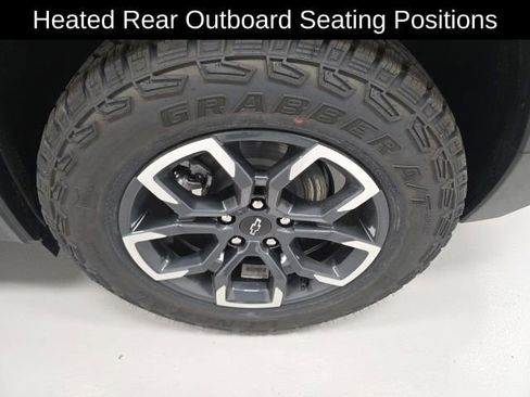 New 2026 Chevrolet Equinox ACTIV w/ Convenience Package III AWD/4WD image 24