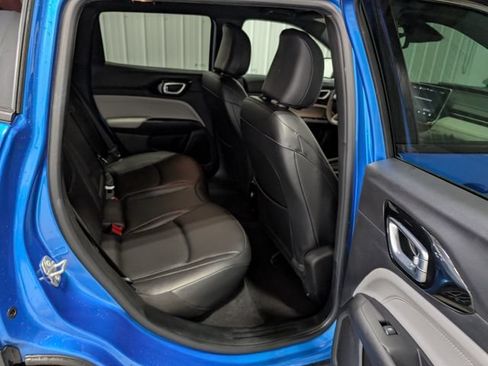 Used 2025 Jeep Compass Limited AWD/4WD image 25