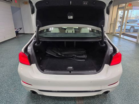 Used 2018 BMW 530e xDrive image 21