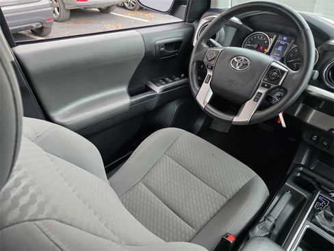 Used 2022 Toyota Tacoma SR5 image 26