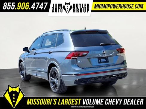 Used 2023 Volkswagen Tiguan SE R-Line AWD/4WD image 8