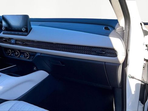 Used 2025 Honda HR-V LX image 20