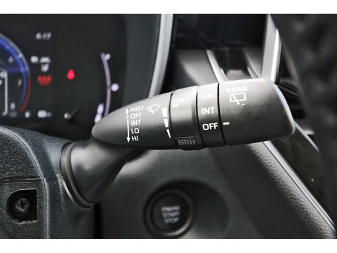 Used 2024 Toyota Corolla Cross XLE w/ Convenience Package FWD image 18
