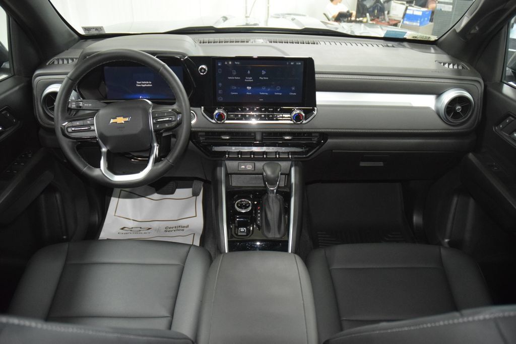 Used 2024 Chevrolet Colorado LT w/ LT Convenience Package III AWD/4WD image 32