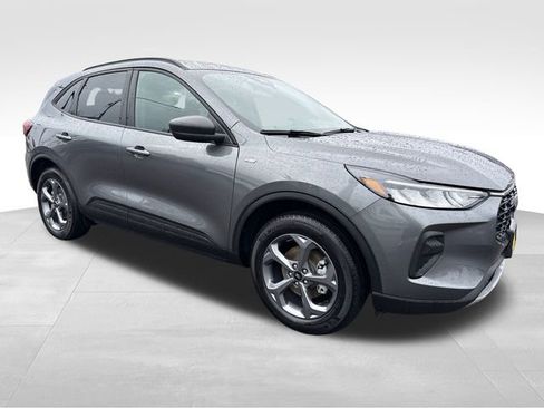 Used 2025 Ford Escape ST-Line image 1