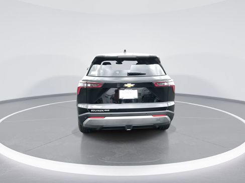 New 2026 Chevrolet Equinox LT w/ Convenience Package II image 7