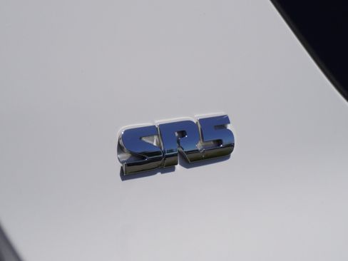 Used 2023 Toyota 4Runner SR5 AWD/4WD image 8