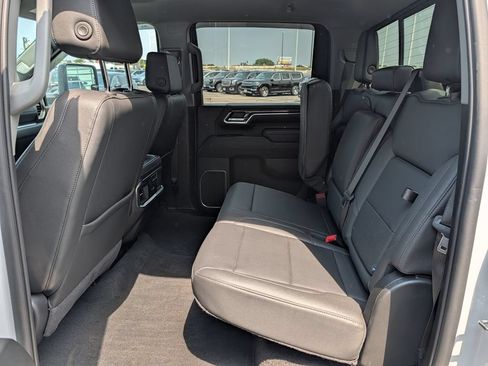 Used 2025 Chevrolet Silverado 2500 LTZ w/ LTZ Convenience Package AWD/4WD image 16