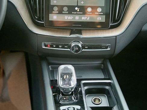 New 2026 Volvo XC60 T8 Plus w/ Protection Package Premier image 27