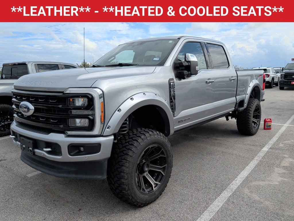 Used 2023 Ford F250 Lariat w/ Lariat Ultimate Package AWD/4WD image 3