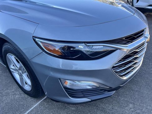 Used 2023 Chevrolet Malibu LS image 11