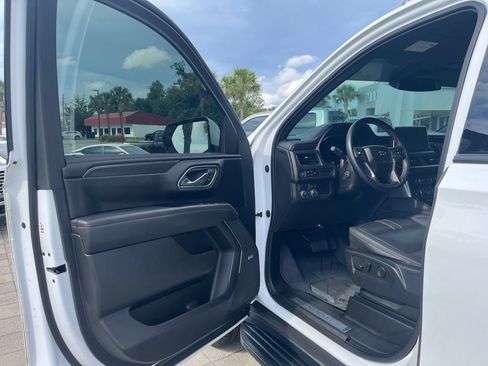 Used 2023 Chevrolet Tahoe RST w/ Luxury Package RWD image 10