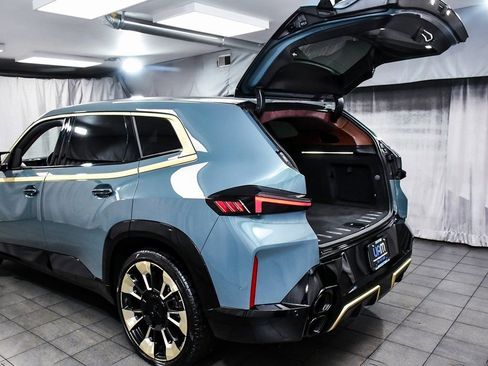 Used 2023 BMW XM image 91