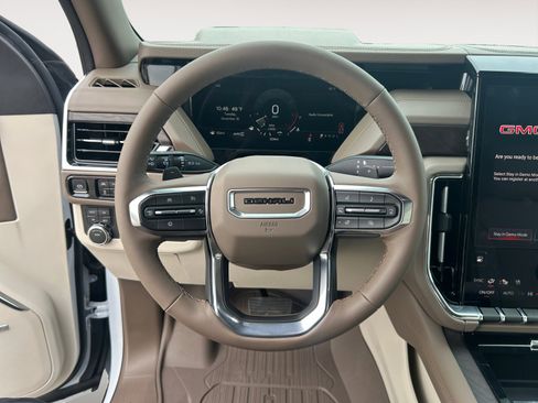 New 2026 GMC Yukon XL Denali w/ LPO, Floor Liner Package image 13