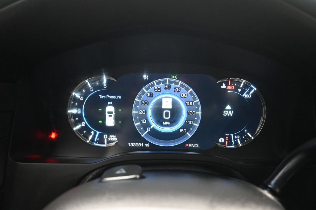 Used 2017 Cadillac Escalade ESV Premium Luxury AWD/4WD image 16