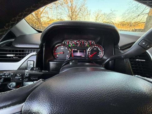 Used 2016 GMC Yukon SLT w/ Open Road Package image 14