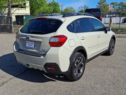 Used 2015 Subaru Crosstrek 2.0i Premium w/ Moonroof Package AWD/4WD image 6