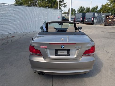 Used 2010 BMW 128i Convertible image 18