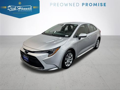 Used 2024 Toyota Corolla LE FWD image 1