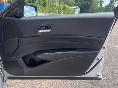 Used 2018 Acura ILX FWD image 17