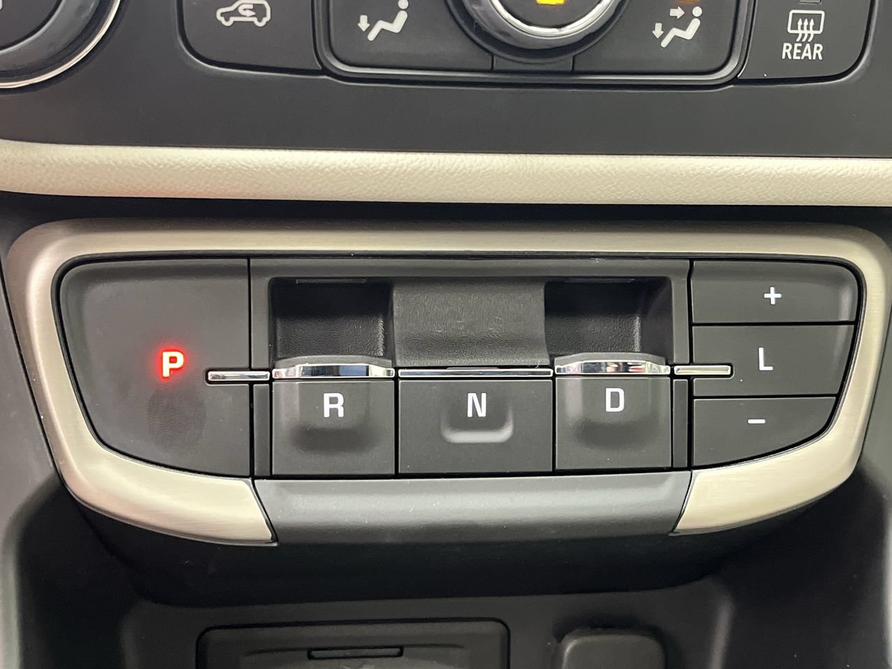 Certified 2024 GMC Terrain Denali w/ Denali Premium Package AWD/4WD image 26
