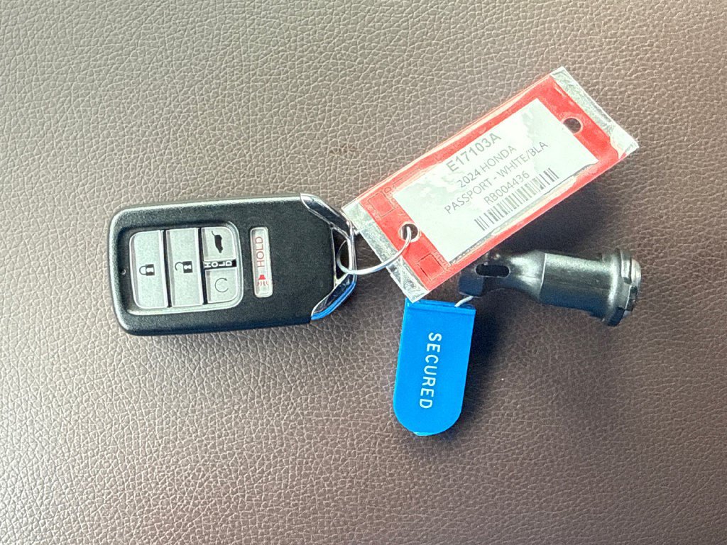 Certified 2024 Honda Passport EX-L image 4