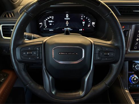 Used 2024 GMC Yukon Denali Ultimate AWD/4WD image 19