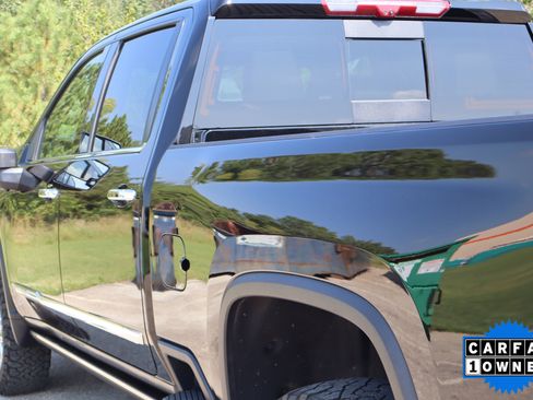 Used 2025 Chevrolet Silverado 2500 High Country w/ Technology Package image 10