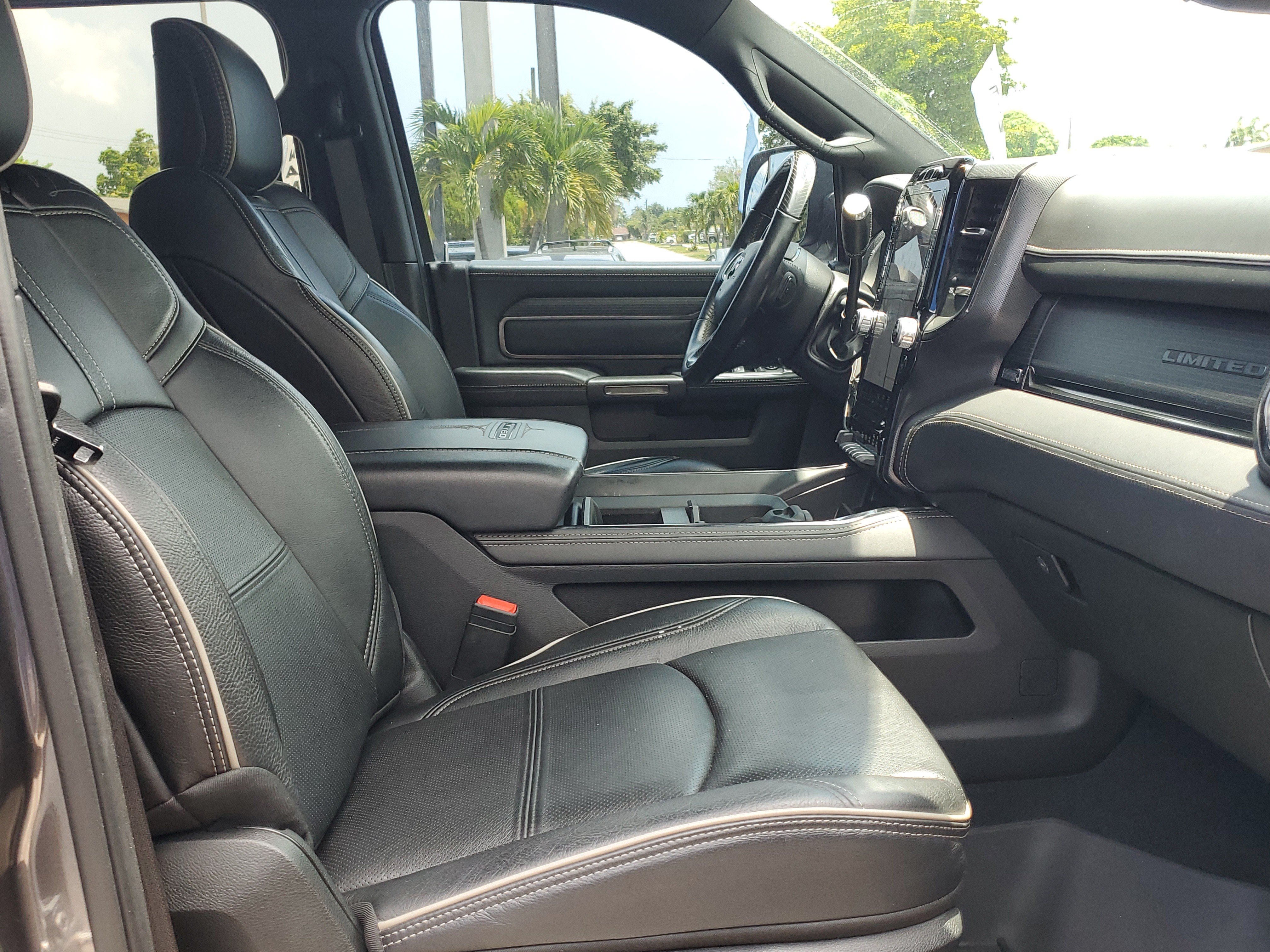 Used 2022 RAM 3500 Limited w/ Max Tow Package AWD/4WD image 51